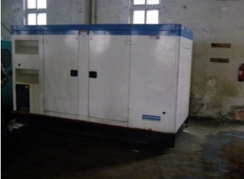 郑州二手康明斯150kw大型柴油发电机组